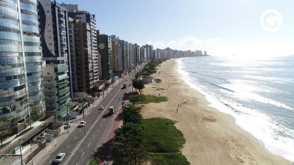 Imagem aérea da Praia de Itaparica em Vila Velha