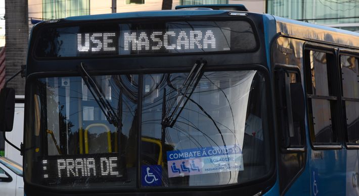 Em meio à necessidade de conter o vírus, as empresas capixabas de transportes de passageiros adotaram diversas medidas, como o reforço na higienização dos ônibus e orientações regulares aos colaboradores