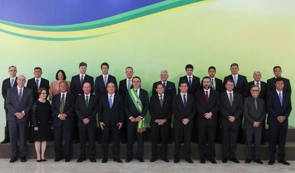 22 Ministros de Bolsonaro foram empossados em 1º de janeiro de 2019