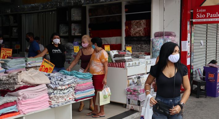 Prefeituras terão autonomia para estabelecer novos horários em cidades com população inferior a 70 mil habitantes. Hoje, 67 municípios se enquadram nessa classificação