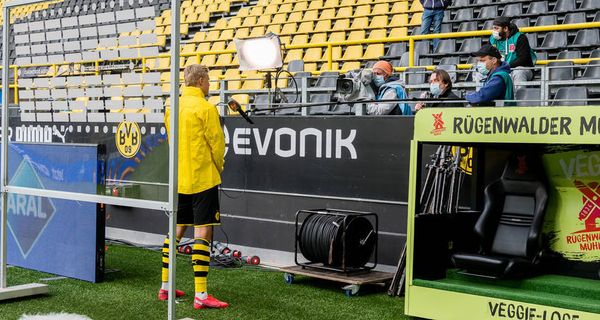 Craque do Borussia, Haaland dá entrevista após a partida