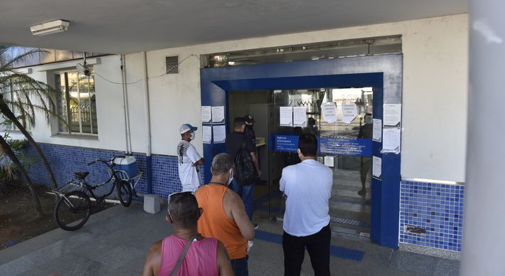 Mudança de datas da primeira parcela do terceiro lote vai atingir pessoas nascidas entre agosto e dezembro