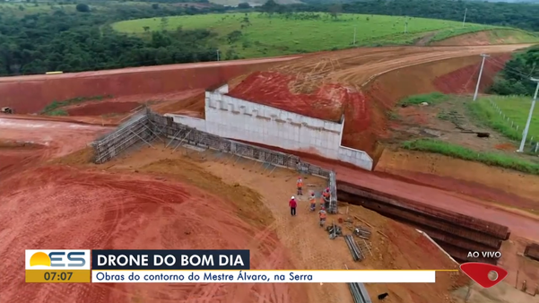 Imagens de drone mostram obras no Contorno do Mestre Álvaro, na Serra. Serviço de terraplanagem está avançado - 19/05/2020