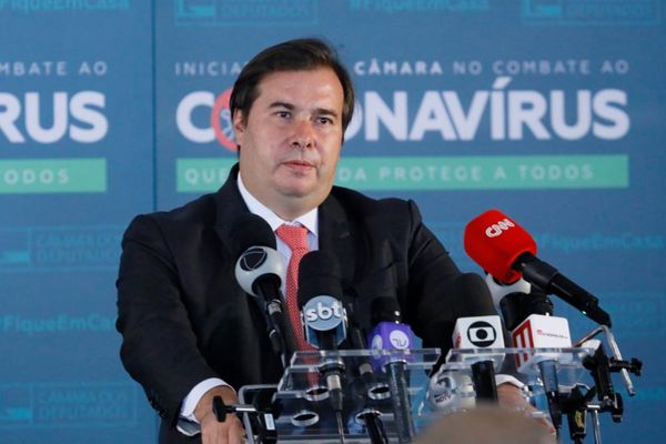 Presidente da Câmara dos Deputados, Rodrigo Maia, concede entrevista coletiva sobre a atividade legislativa durante a crise causada pelo coronavírus