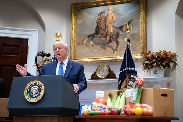 Presidente dos EUA, Donald Trump, em evento em que defendeu fazendeiros americanos