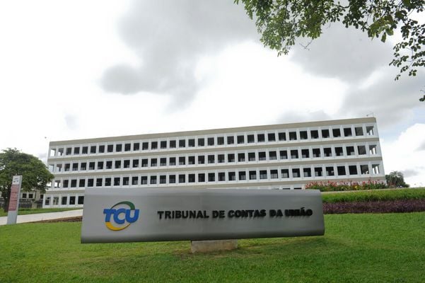 Vista externa (fachada) do prédio do Tribunal de Contas da União - TCU