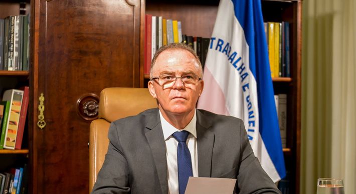 O governador do Espírito Santo apresentou ajustes da nova matriz de risco, que deve reconhecer características de temporalidade e territorialidade da doença no Estado, assim como a possibilidade do surgimento de novas ondas de contaminação
