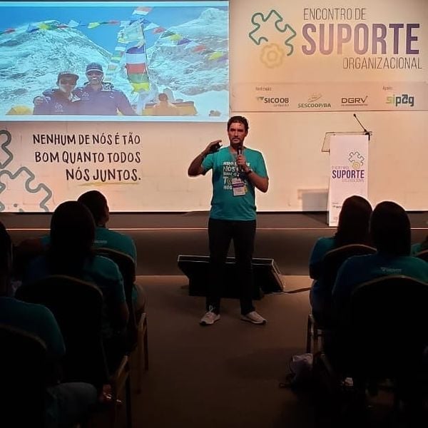 Juarez usa as lições aprendidas na montanha em palestras a pessoas interessadas no autodesenvolvimento