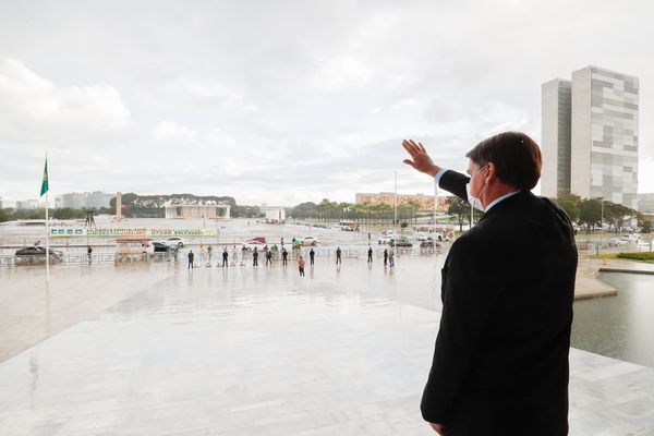 Presidente da República, Jair Bolsonaro na rampa do Palácio do Planalto