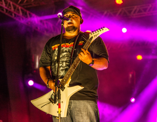 Digão, vocalista e guitarrista do Raimundos. Crédito: Gui Garcia/Divulgação