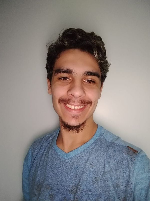 Otávio Augusto Patrocínio Provedel, 23 anos, aluno do curso de Sistemas da informação. Fala sobre seu futuro no mercado de trabalho