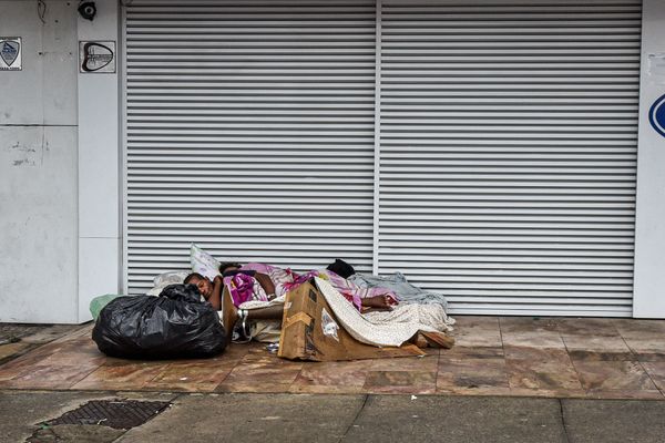 Vitória - ES - Após o início da pandemia de coronavírus a população de rua parece ter se tornado mais evidente na Grande Vitória.