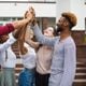 Imagem - Para ampliar imunização de jovens, governo quer vacinar em escolas