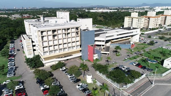 Hospital Dr Jayme Santos Neves possui contêineres para atender ao provável aumento da demanda para os casos de Covid-19