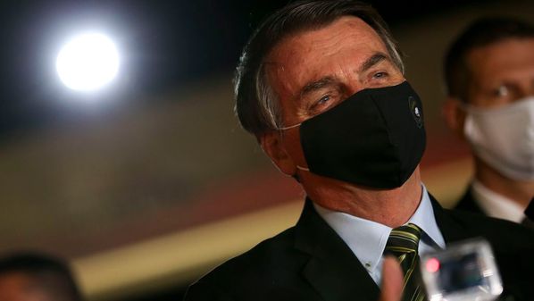 A manutenção dos vetos feitos pelo presidente Bolsonaro ao PLP 39 garantirá o congelamento dos salários do funcionalismo público e uma economia de R$ 130 bilhões