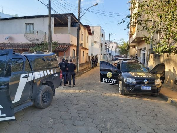 Operação policial cumpre mandados de busca e apreensão em Rio Bananal
