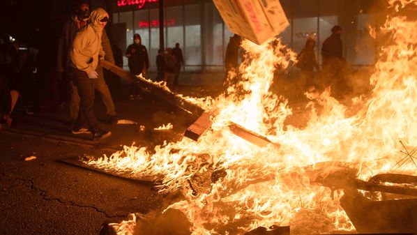 As manifestações ocorrem no contexto de protestos nacionais contra o assassinato de George Floyd