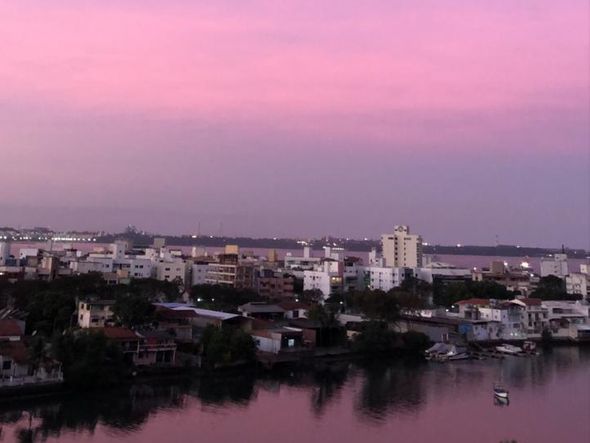 Fim de tarde no Barro Vermelho, em Vitória por Renata Rasseli