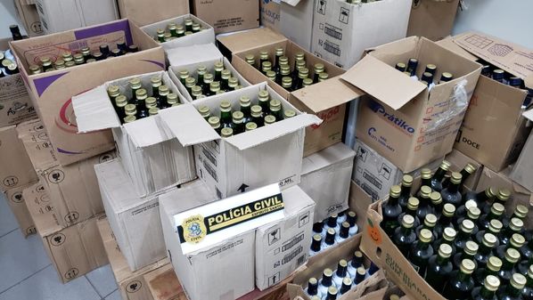 Cinco estabelecimentos foram fiscalizados e três marcas estão sendo investigadas pela Delegacia Especializada de Defesa do Consumidor (Decon)