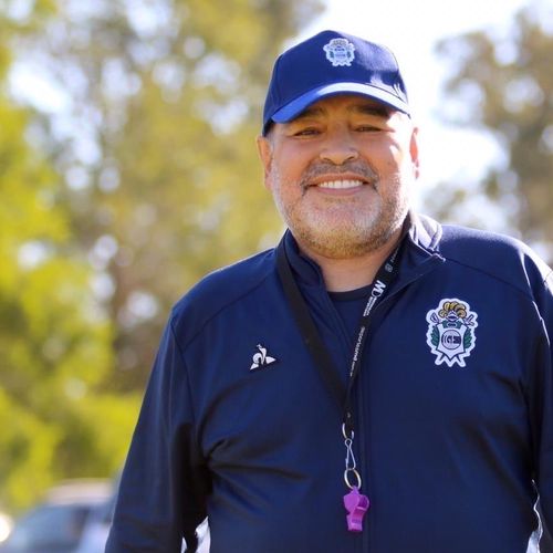 Morre na Argentina Diego Armando Maradona