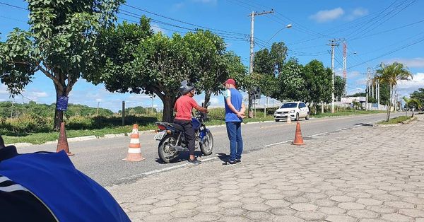 Barreira sanitária montada em uma das entradas de Ponto Belo