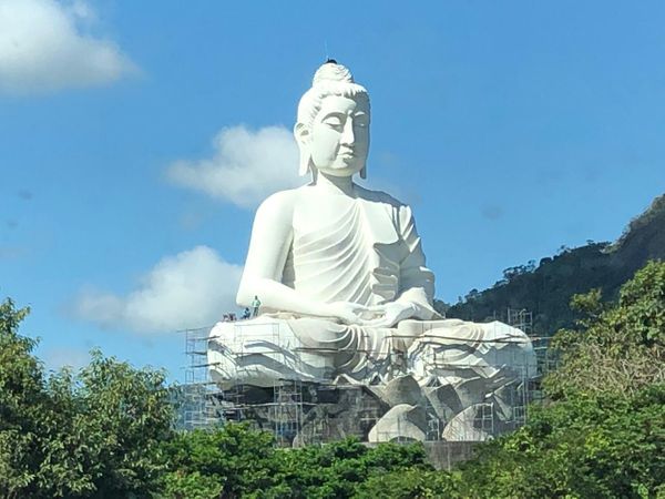 Buda Gigante em Ibiraçu segue em construção