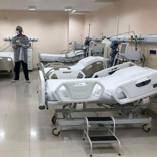 Anúncio ocorre após dois dias seguidos com recorde de mortes e divulgação tardia dos números