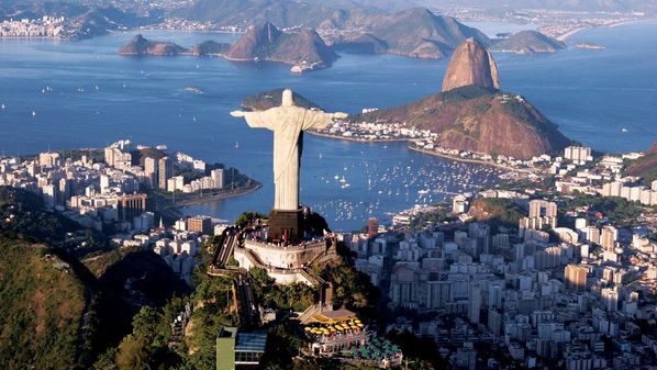 O Brasil é uma marca, por um lado, apaixonante, que alegra, enche as pessoas de energia vital e oferece uma vida livre do tédio. Mas que, na mesma medida, aterroriza e entristece pela insegurança, por toda a dificuldade de realização pessoal e coletiva