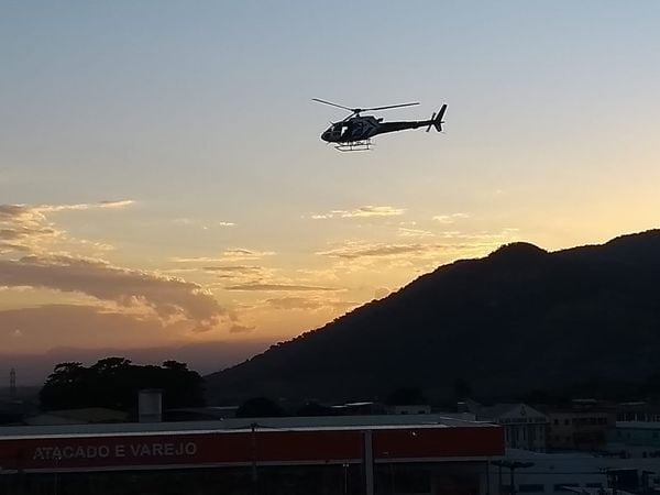 Polícia Militar utilizou helicóptero para localizar veículo na BR 101 na Serra