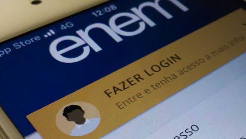 Estudantes negros devem entrar em contato no perfil do Pretos no Enem no Instagram ou através de e-mail