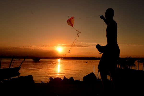 Entardecer na Ilha das Caieiras, em Vitória por Fernando Madeira