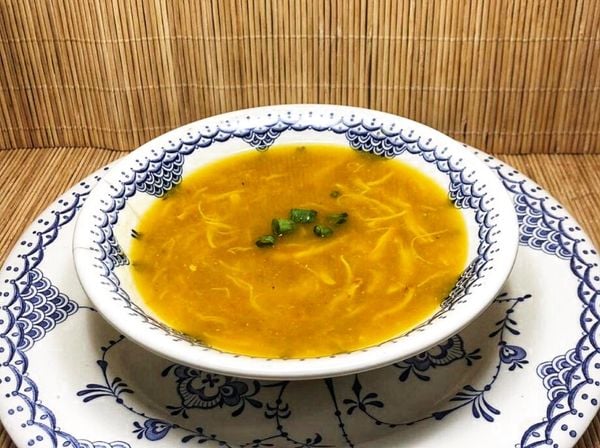 Caldo de batata baroa com frango da loja Armazém Congelados