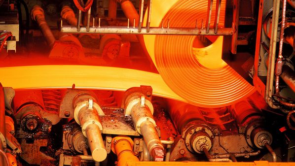 Ainda que o impulso recente tenha origem conjuntural, os resultados mostram que o Espírito Santo dispõe de condições estruturais que permitem transformar ciclos favoráveis em crescimento acima da média