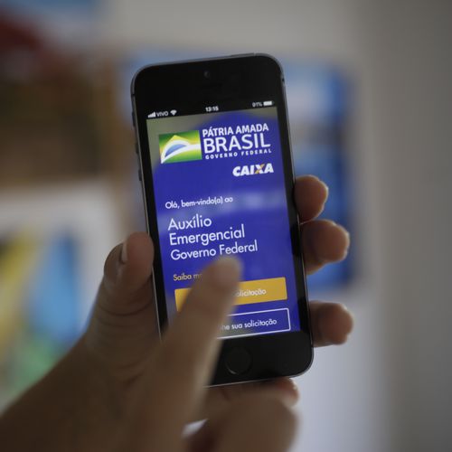 Prazo para pedir o benefício se encerrou em 2 de julho. Defensoria Pública da União alega que esse limite prejudicou pessoas que perderam renda durante a pandemia do coronavírus