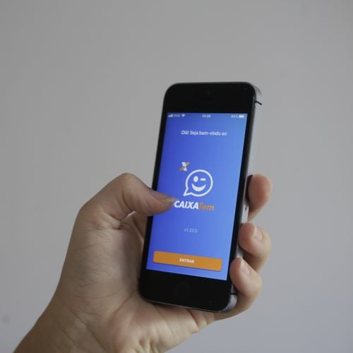 Bandidos usam falhas em contas digitais para roubar auxílio de trabalhador