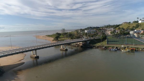 Ponte do bairro de Nova Almeida, na Serra