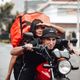 Imagem - Prior surpreende Flayslane ao virar motoboy e entregar pizza