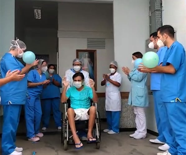 Covid-19: paciente do Sul do ES tem alta após 63 dias de internação