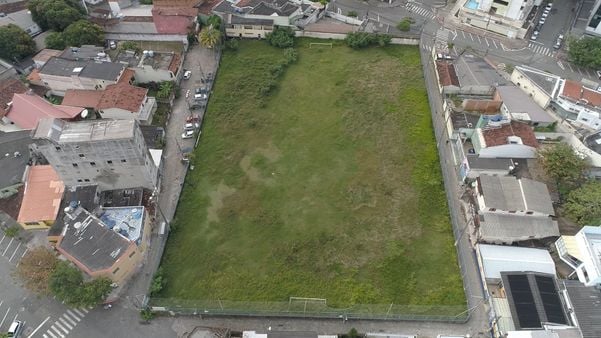Área no bairro Santa Lúcia. O local era  o campo de futebol do time Santa Cruz.