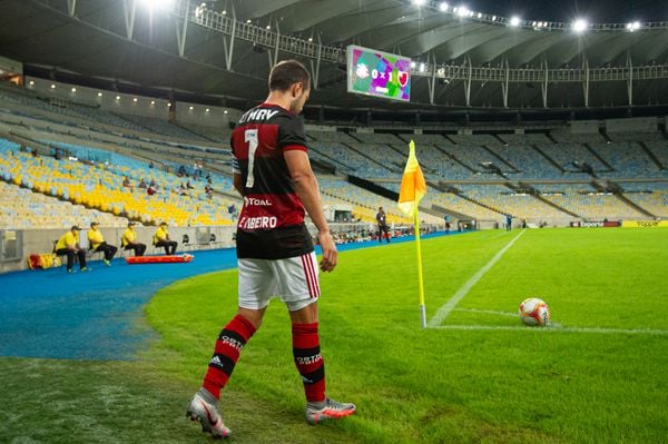 Flamengo venceu o Bangu no retorno do Carioca em um triste Maracanã