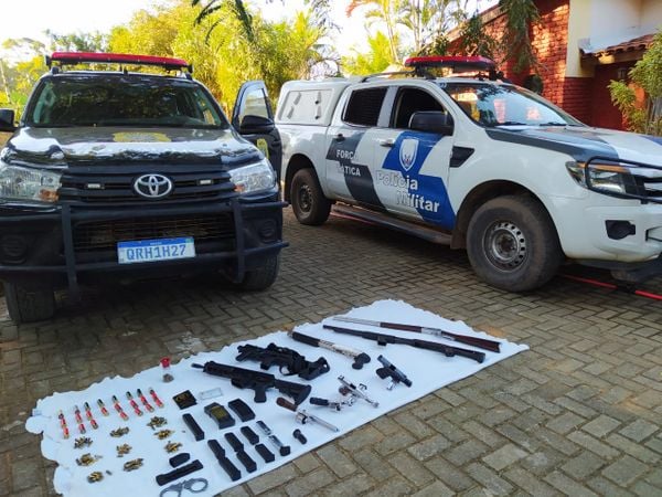 Armas apreendidas durante operação em Guarapari por Divulgação/Sesp