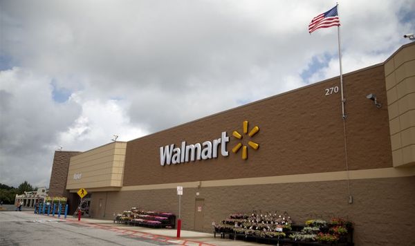 Walmart na Califórnia foi alvo de tiroteio com mortes
