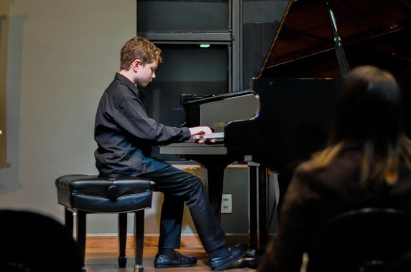 O pianista e estudante Estevão Medeiros Gomes, de 11 anos, de Vitória (ES)