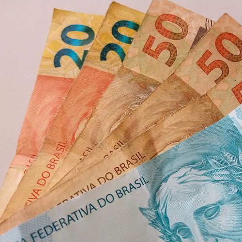 Valor será creditado para informais nascidos em julho e agosto. Confira o calendário com as datas de saque dos R$ 600 para cada um dos grupos