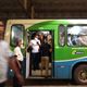 Imagem - "Quanta incoerência do governo", diz leitora sobre ônibus lotados