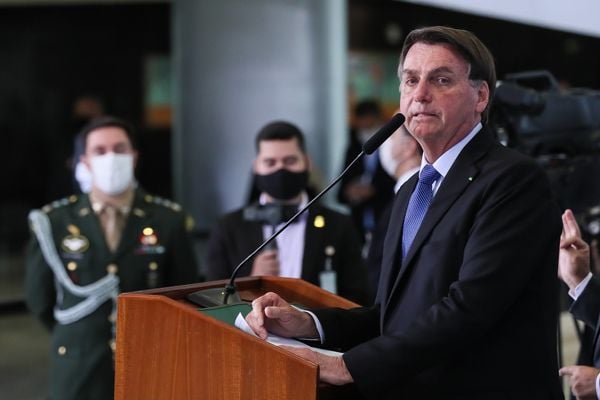 Jair Bolsonaro em cerimônia de Prorrogação do Auxílio Emergencial