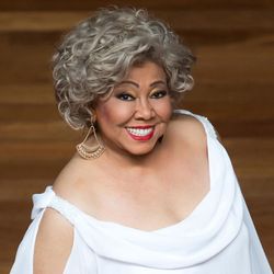 A cantora Alcione