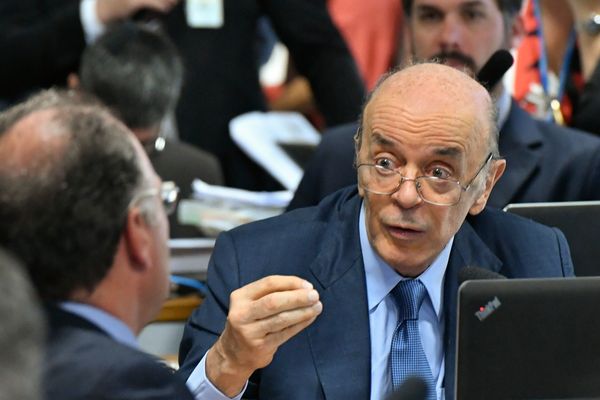 O senador José Serra (PSDB-SP) em sessão da Comissão de Constituição e Justiça do Senado em março de 2020