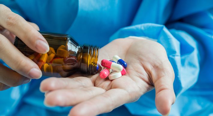 O medicamento, sem eficácia comprovada contra a Covid-19, tem sido usado por muitos pacientes em tratamento precoce, prática defendida por Jair Bolsonaro.