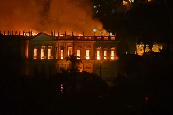 A História reduzida a cinzas Em setembro, um incêndio de grandes proporções destruiu o Museu Nacional, na Quinta da Boa Vista, no Rio